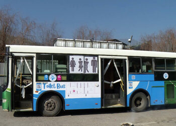 Toilet buses to ease toilet problems at public gatherings