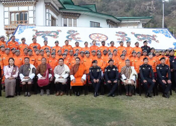 De-suups equipped with search and rescue skills