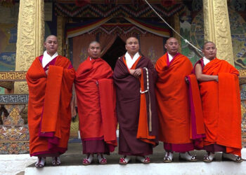 Dorji Lopen appoints lams