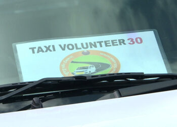 Taxi drivers offer free rides for devotees attending Nyingthig Yazhi at Kuenselphodrang