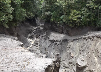 Flash floods wash away sections of Punakha-Gasa highway, Gasa remains cut off