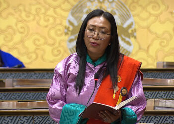 Education minister to propose teacher transfer discussion in Parliament