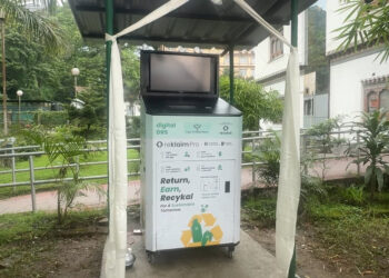 Phuentshogling Thromde installs reverse vending machine to promote recycling