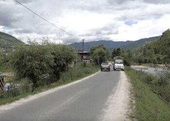 Narrow GC road in Dotey Gewog poses risk despite recent improvements