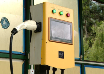 Public EV charging to transition to paid service by 2030, EV drivers show support