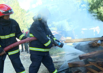 Bhutan pilots eco-friendly fire retardants to combat forest fires