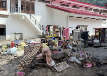 Amochhu flood affects over 30 families, several offices and businesses in Phuentshogling