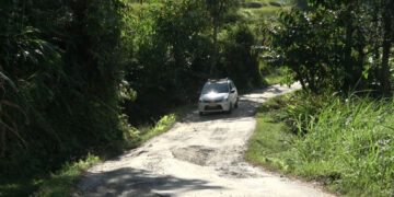 Residents endure poor road conditions as Kilkhorthang–Dunglagang route awaits repair, Tsirang