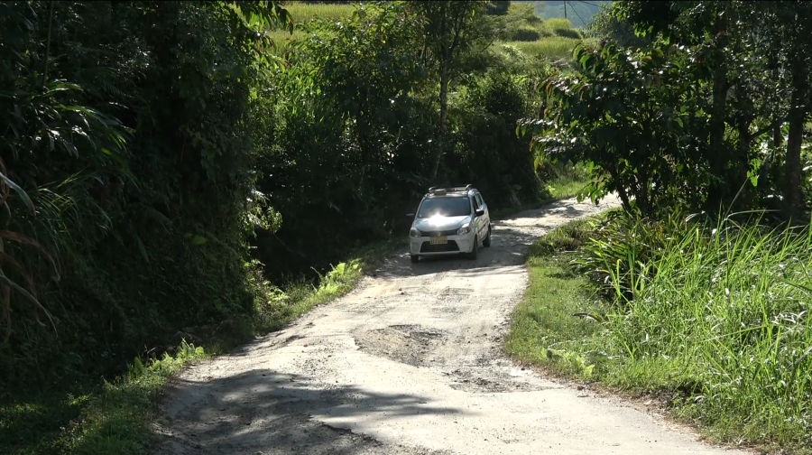 Residents endure poor road conditions as Kilkhorthang–Dunglagang route awaits repair, Tsirang