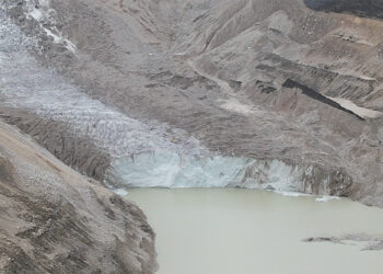 Experts gather in Thimphu to address melting glaciers and community safety