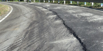 Uneven road surface along Wamrong–Yonphula stretch draws public criticism, Trashigang