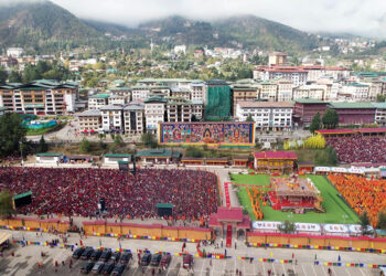 Thousands gather at Changlimithang for Global Peace Prayer Festival
