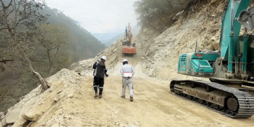 Road closure forces Lhuentse commuters to take risky detour