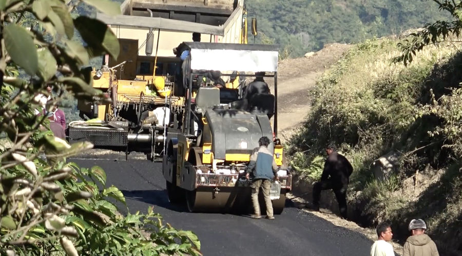 Newly blacktopped road brings relief to residents of Tsirang’s Kapazhing Chiwog