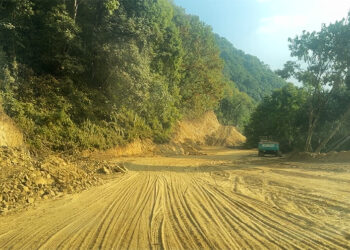 Long-awaited widening works begin on Yongkola-Menchugang road