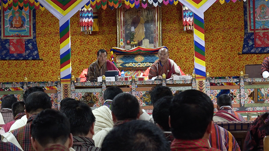Monggar Dzongkhag Tshogdu seeks clarification on dress etiquette for officials