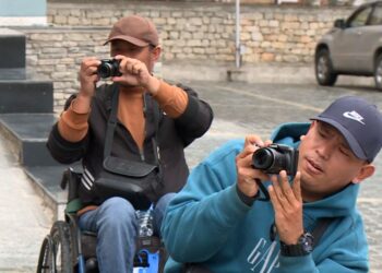 Persons with disabilities learn to tell stories through photography