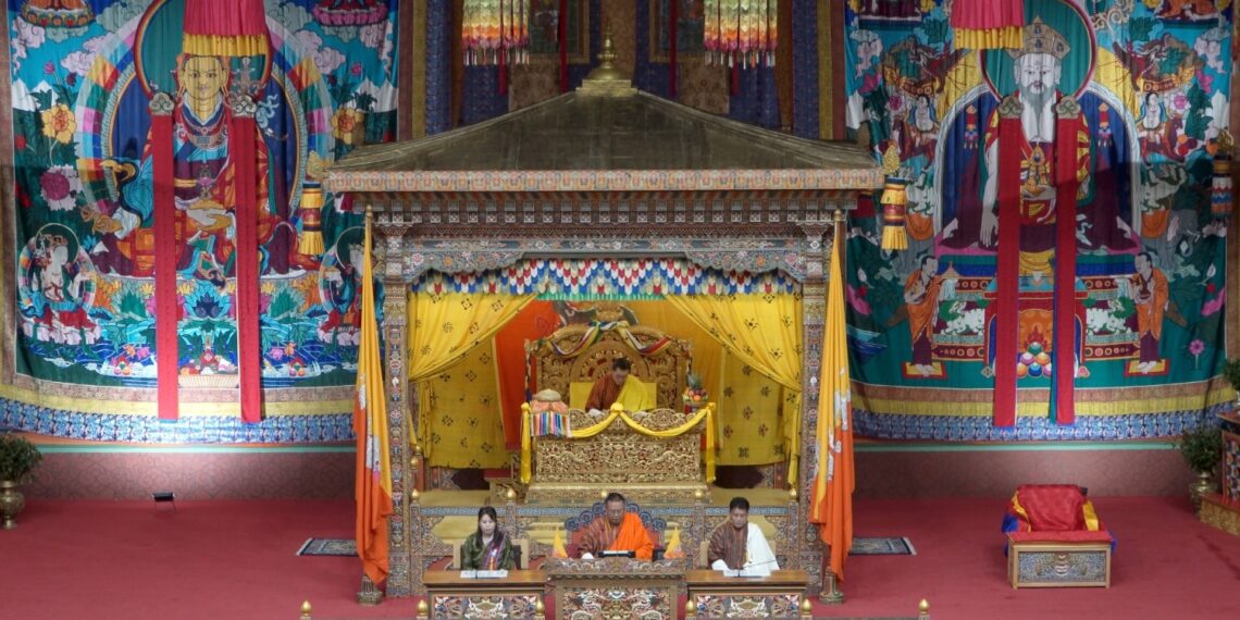 His Majesty The King graces opening of fifth session of fourth parliament
