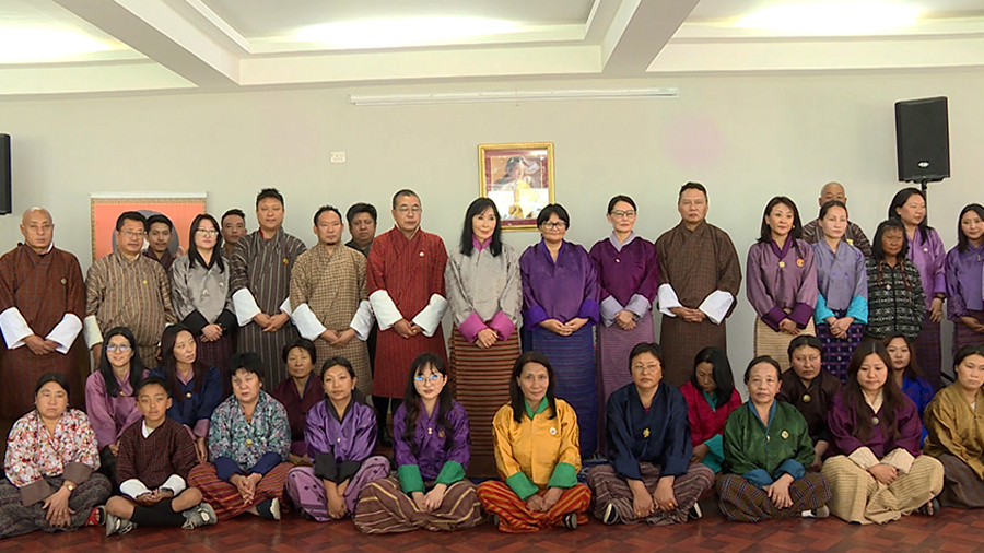 Support systems key to recovery, say cancer survivors