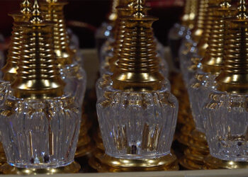 His Holiness the Je Khenpo offers sacred Ringsel to Project 108