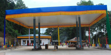 New fuel outlet brings relief to Lhamoi Dzingkha residents