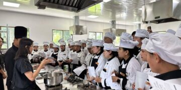 Learning Thai cuisine, exploring new career opportunities
