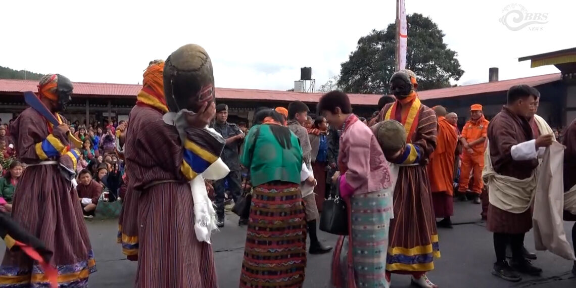 Pakpa Wang: Tamzhing’s distinctive leather-bag blessing