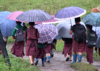 Students walk nearly two hours as Bamdhir-Wogmanang waits for bridge