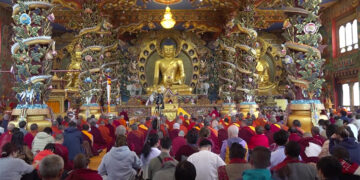 Thousands gather at Gangteng for rare Pedling Choekhor empowerments