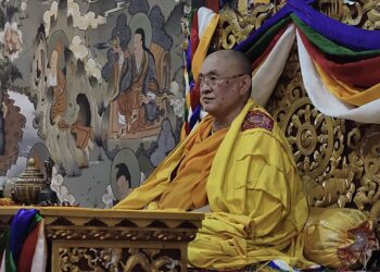 Je Khenpo leads three-day See Drup ritual for raising of 108 Stupas